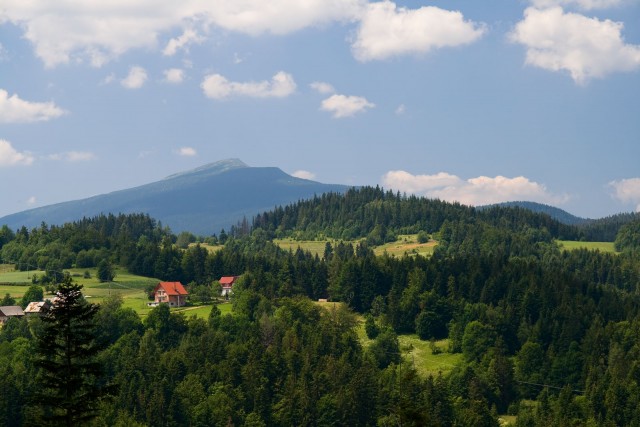 Babia w tle... - kliknij żeby powiększyć